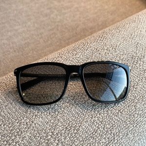 Gucci sunglasses in great condition!
